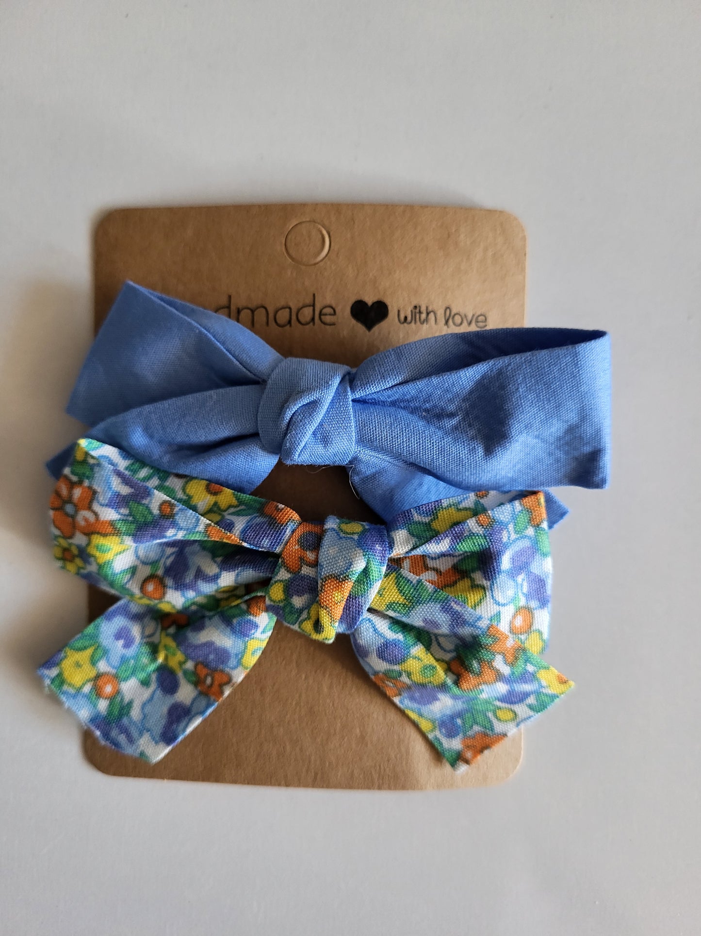 Bow hair clips