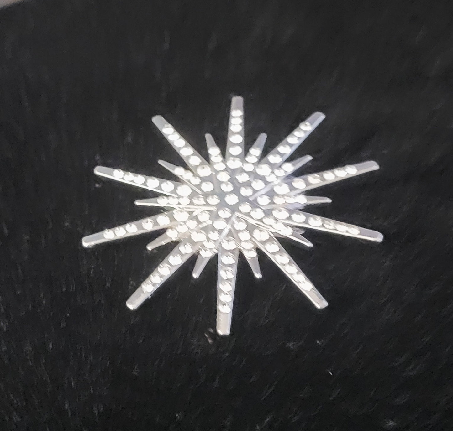 Luxury star sparkling rhinestone brooch