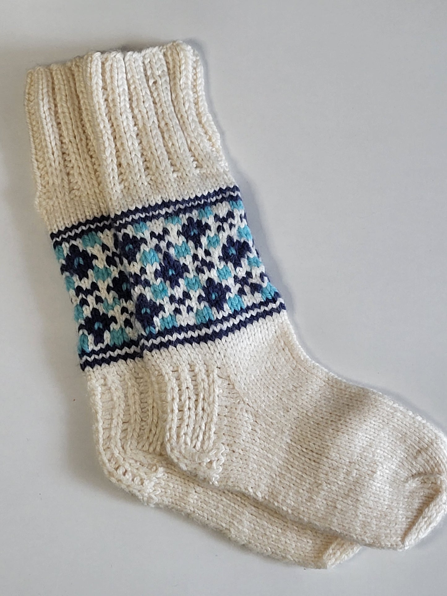 Child knitted aran socks size 10-11 UK