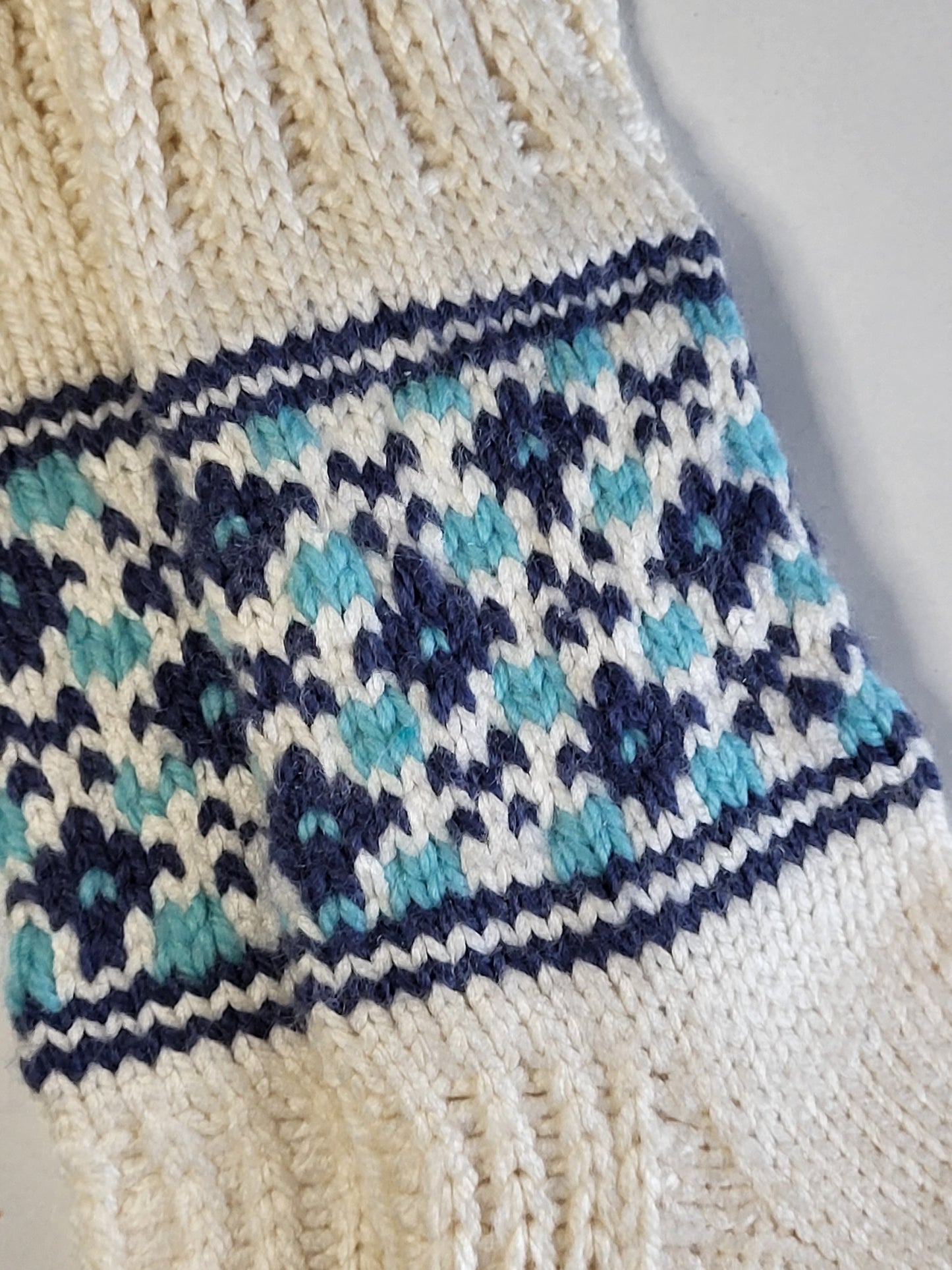 Child knitted aran socks size 10-11 UK