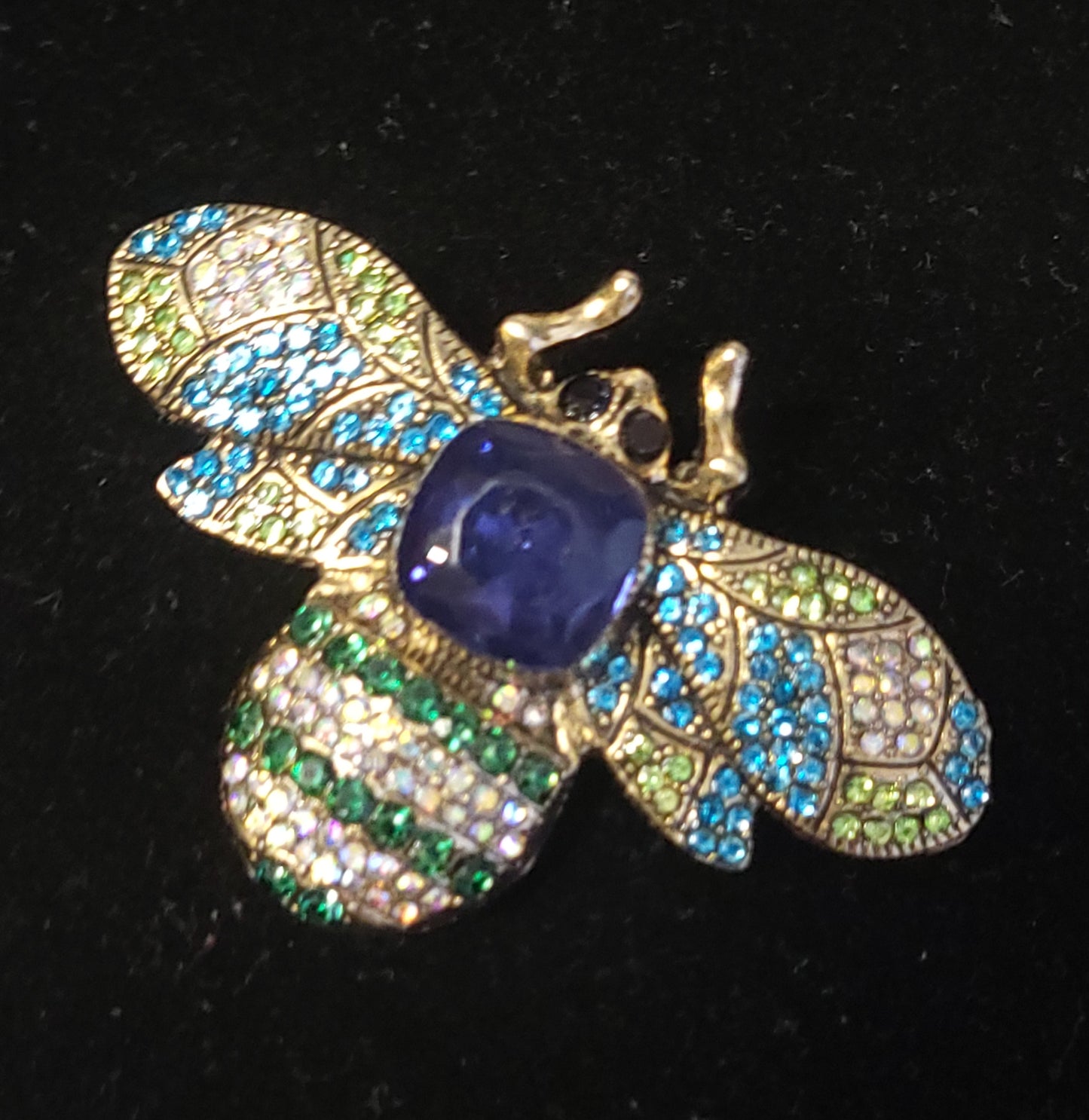Vintage Bee design rhinestone brooch