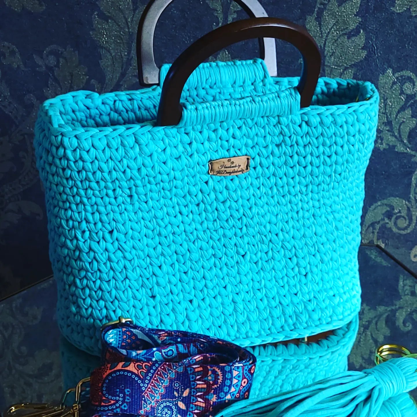 Handmade crochet handbags or cross body bag, classic and casual style