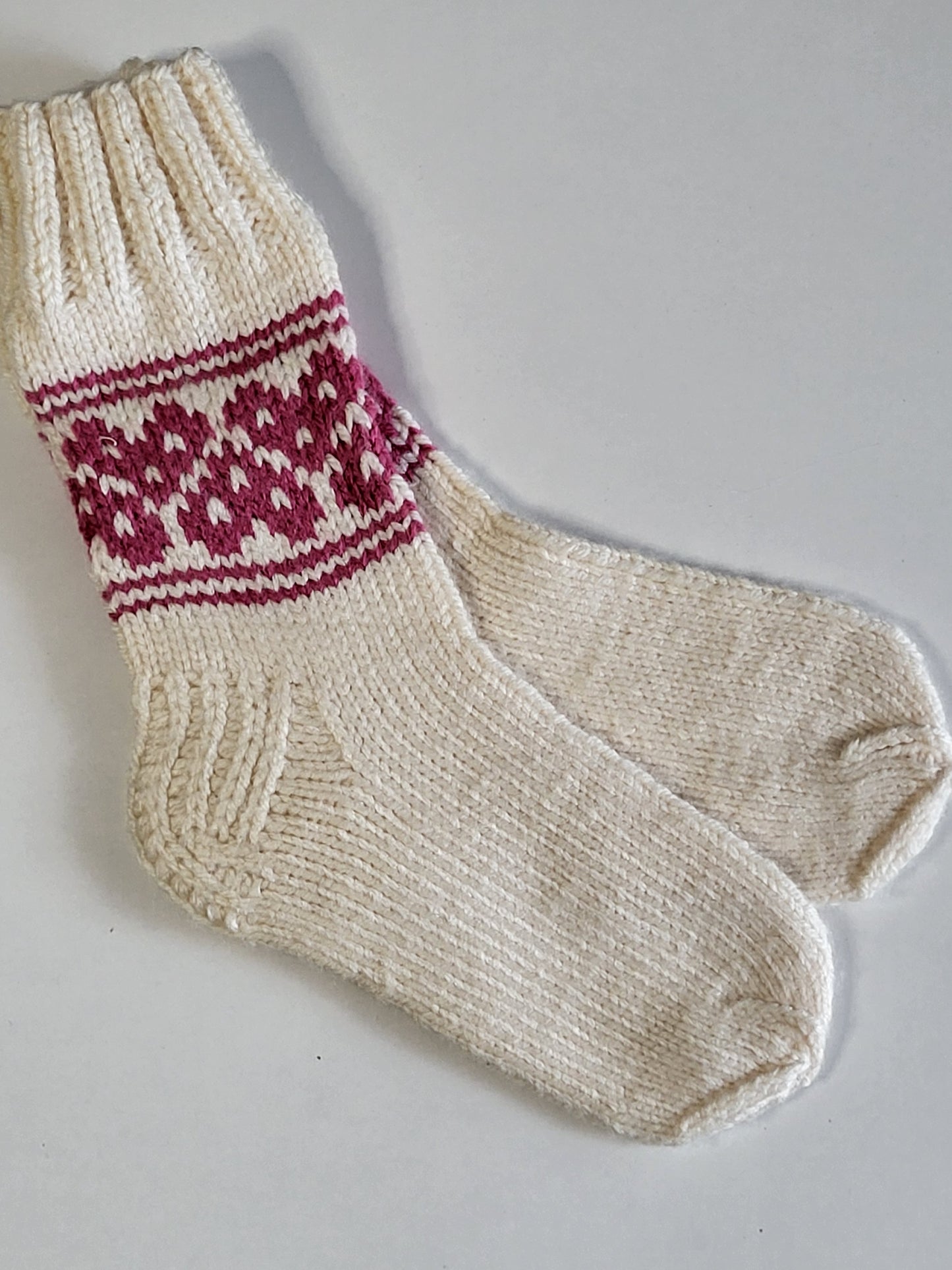 Child knitted aran socks size 12-13 UK